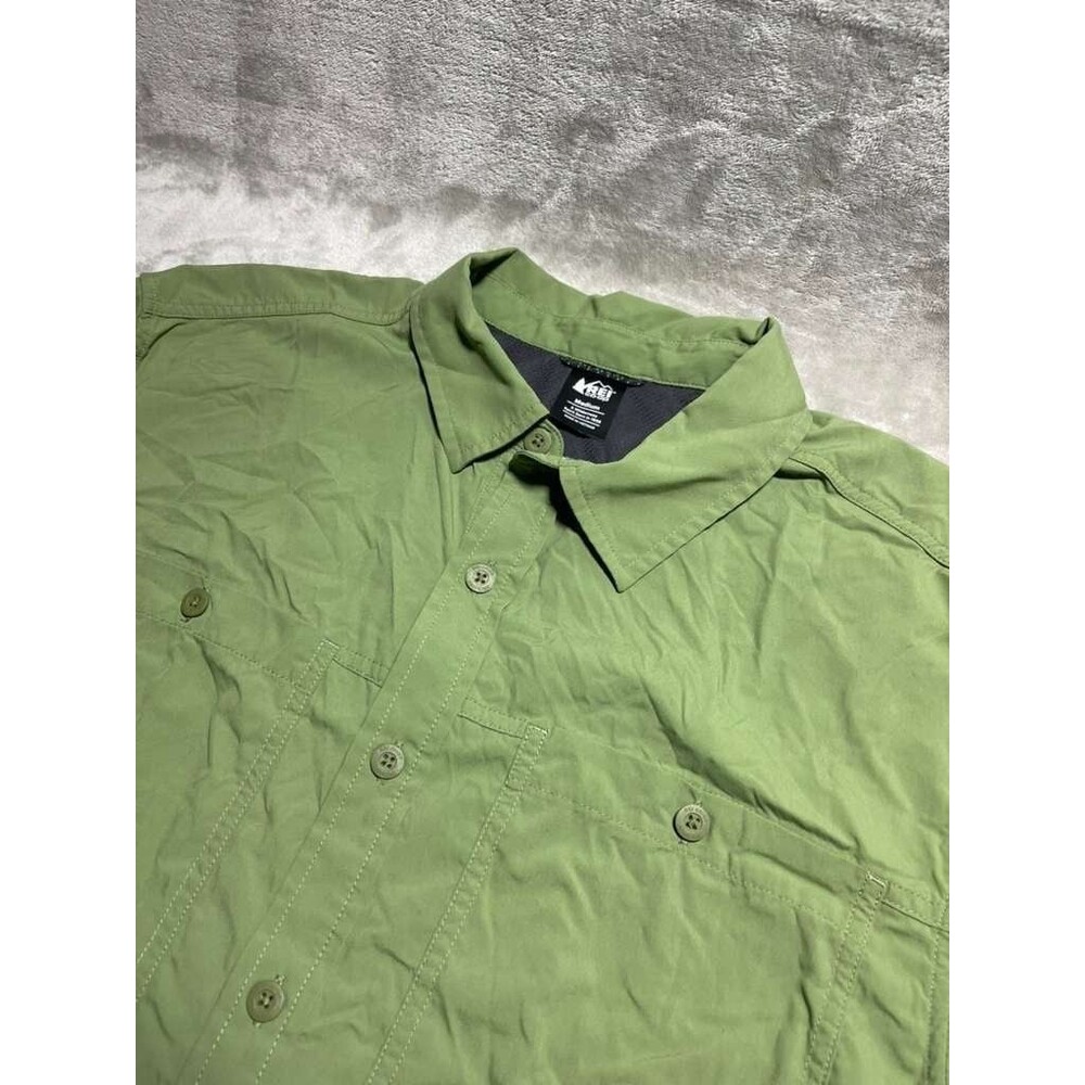 REI hiking Shirt Men Medium Green Button Down Long Sleeve Outdoor Trail